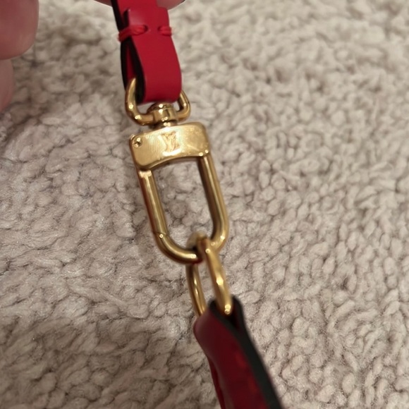 Louis Vuitton little red bag - Picture 7 of 10